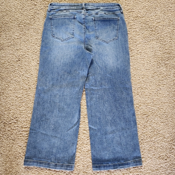 NYDJ Theresa wide-leg crop jean Size 12. Medium wash denim Loire - Picture 13 of 14